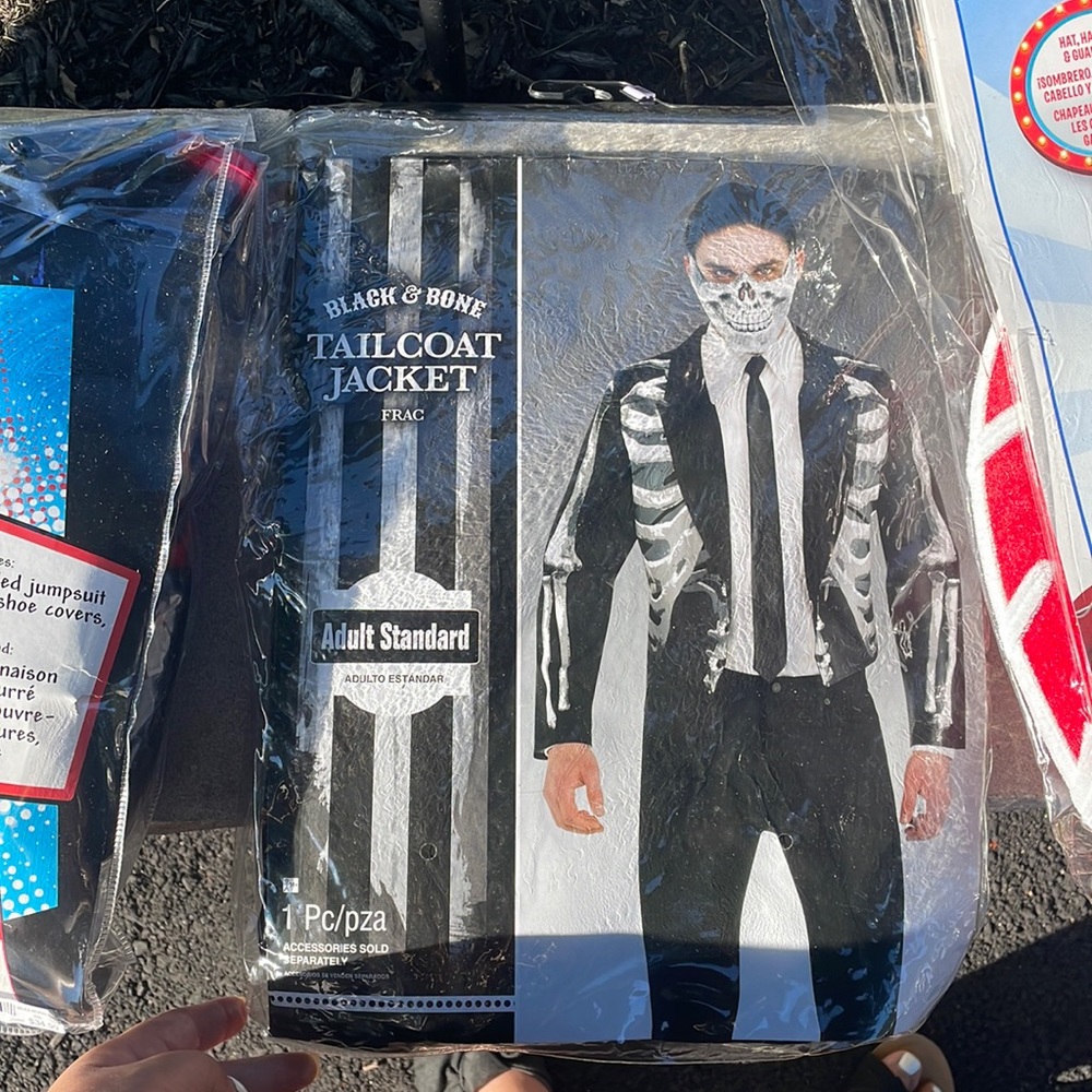 Tailcoat jacket skeleteon